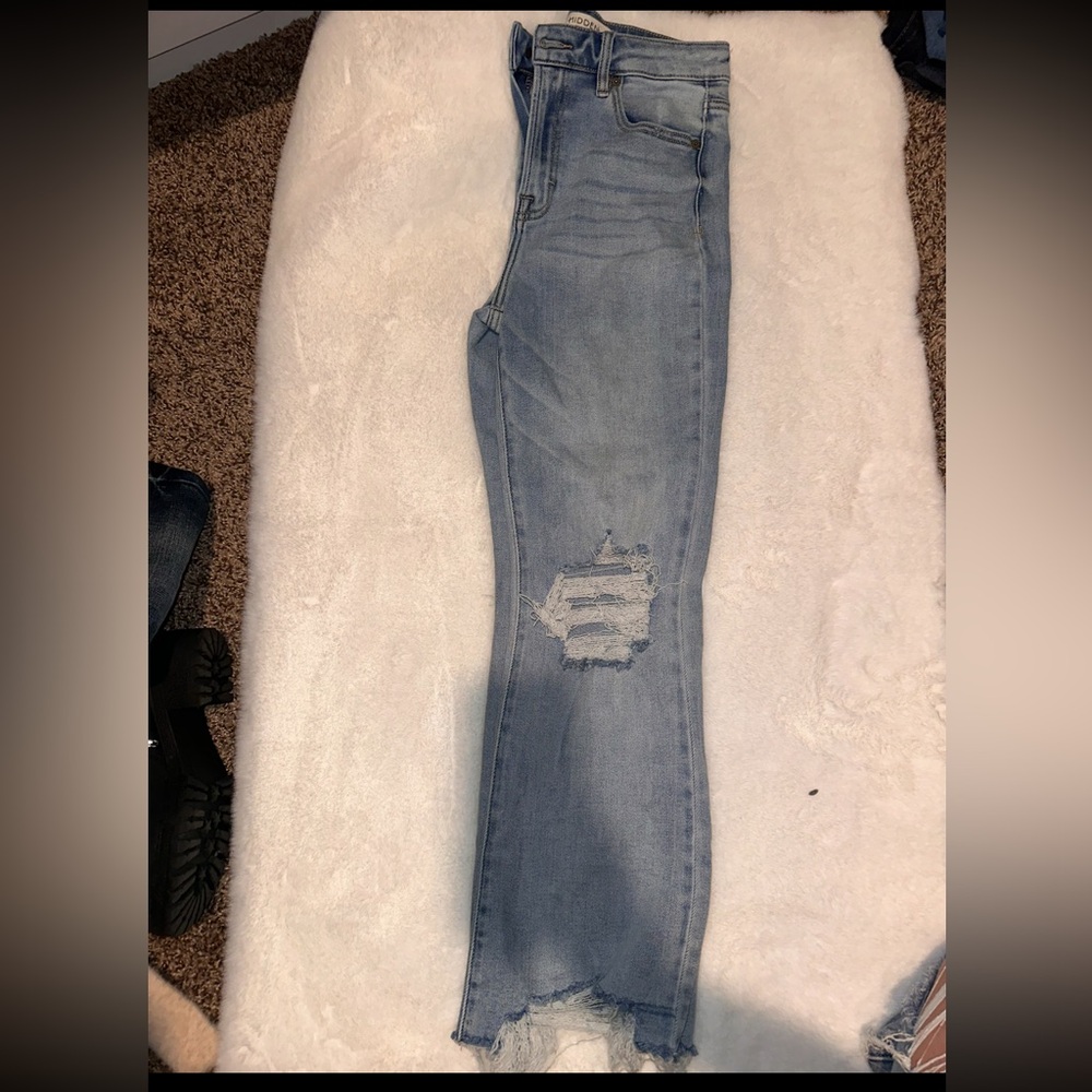 Women's Hidden Distressed Light Blue Cropped Jeans